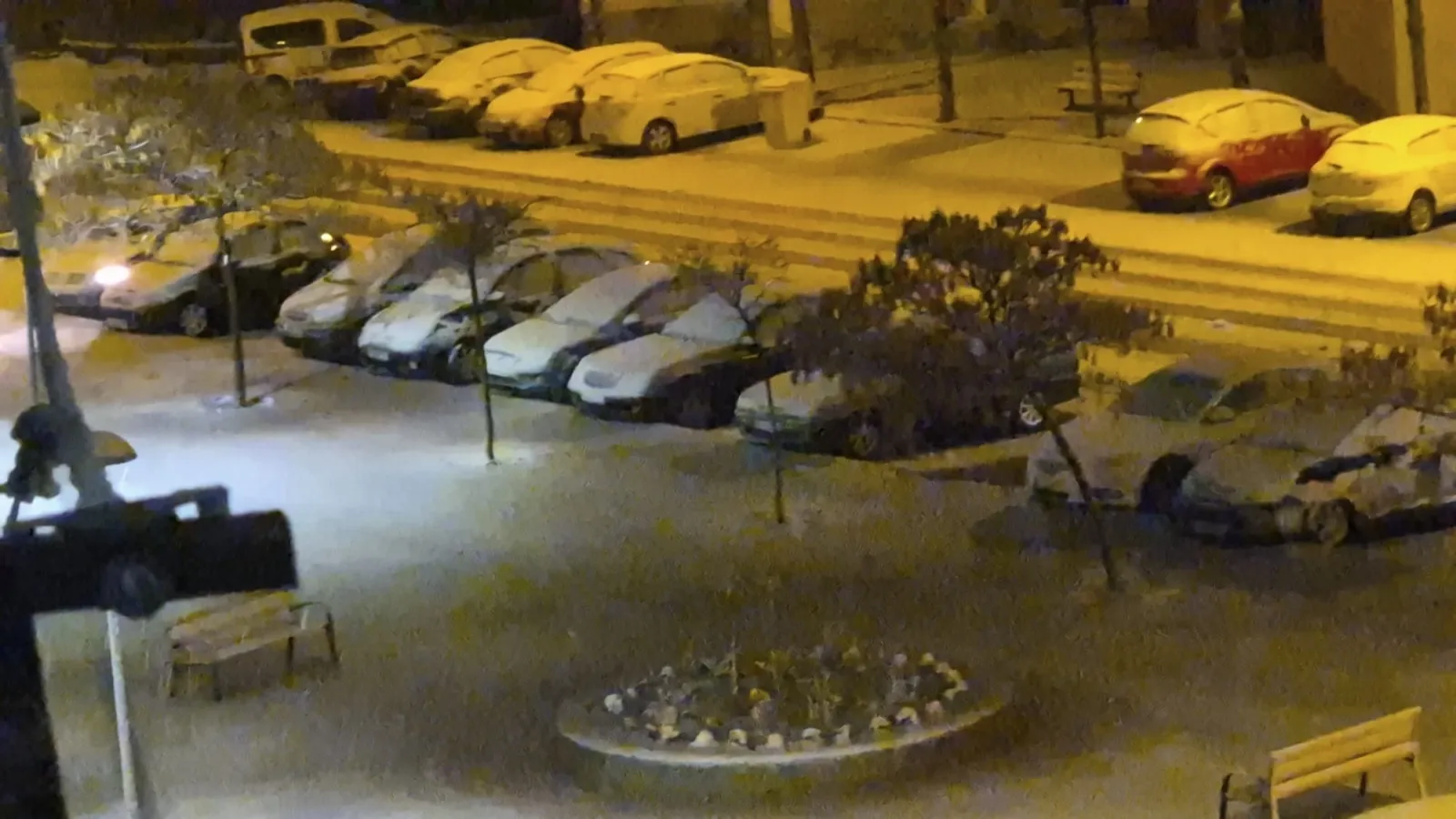 Foto 4 - La fuerte nevada que ha dejado la borrasca Kristin, en im&aacute;genes
