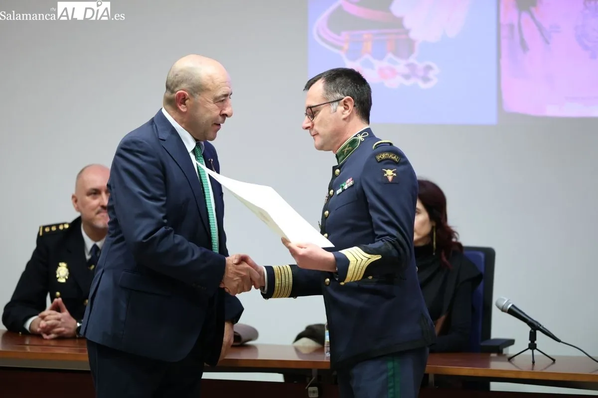 Entrega de condecoraciones en Salamanca por el 202 aniversario de la Policía Nacional. Foto de David Sañudo