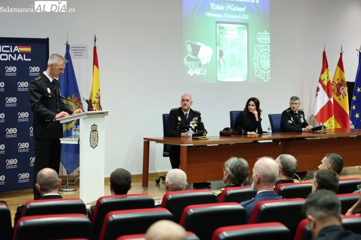 Entrega de condecoraciones en Salamanca por el 202 aniversario de la Policía Nacional. Foto de David Sañudo