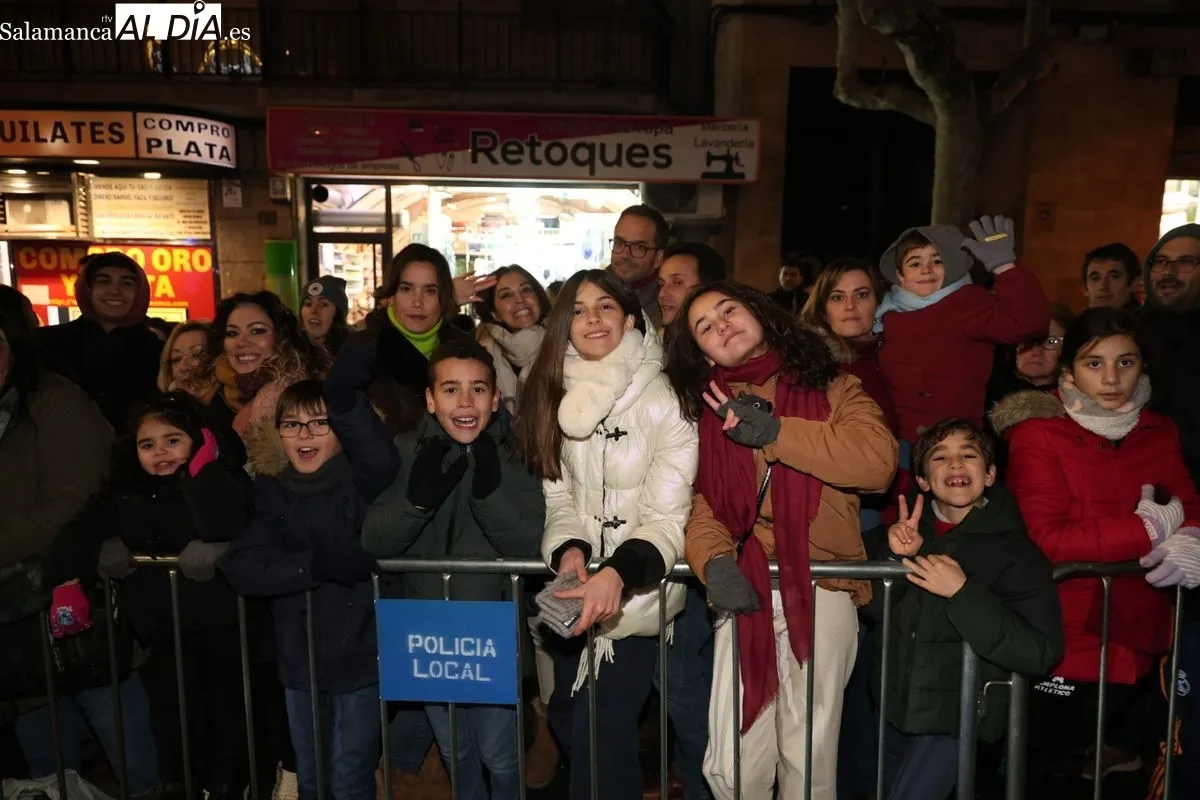 Público en la Cabalgata de Reyes. Fotos: David Sañudo