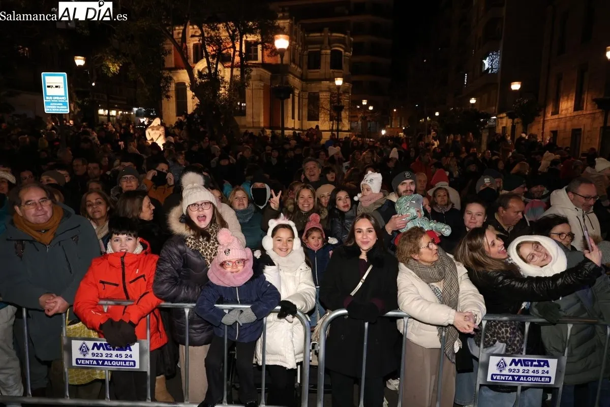 Público en la Cabalgata de Reyes. Fotos: David Sañudo