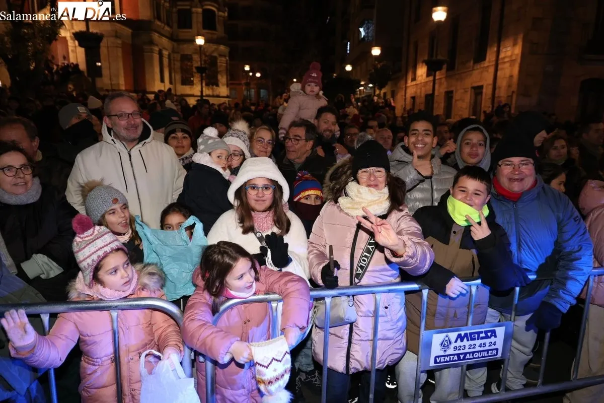 Público en la Cabalgata de Reyes. Fotos: David Sañudo
