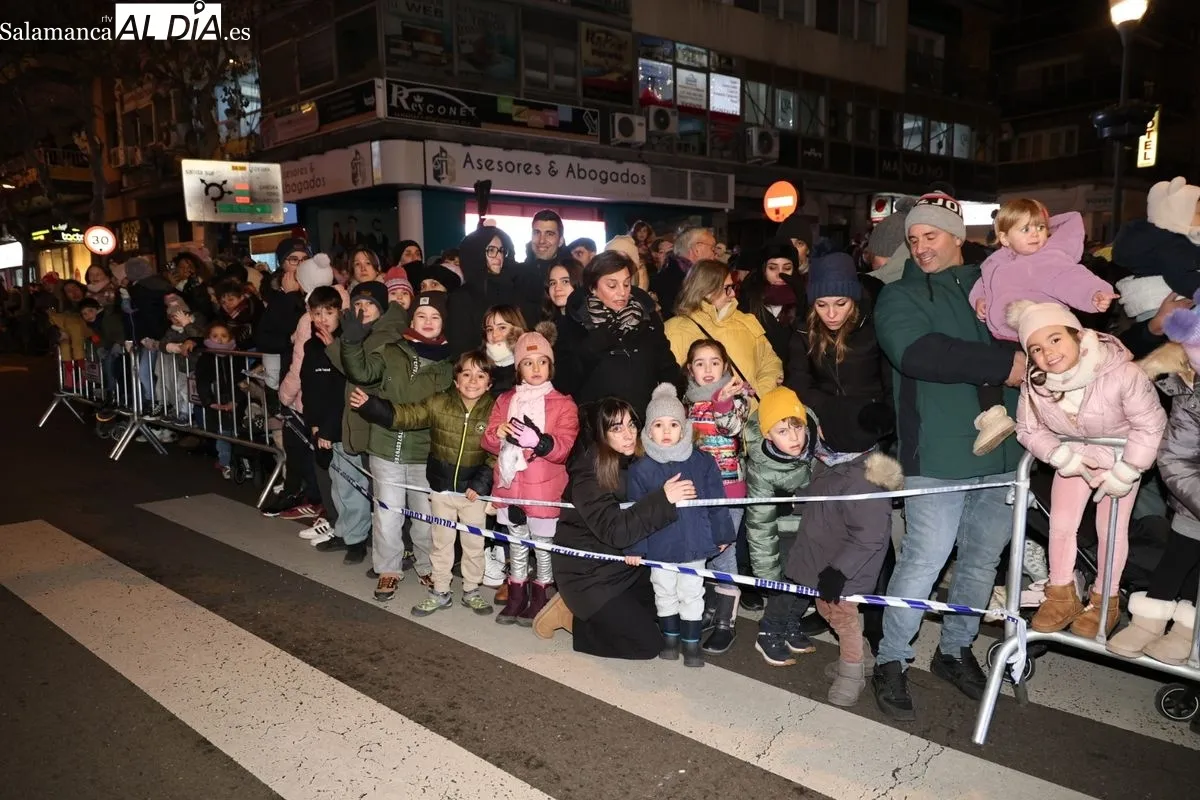 Público en la Cabalgata de Reyes. Fotos: David Sañudo