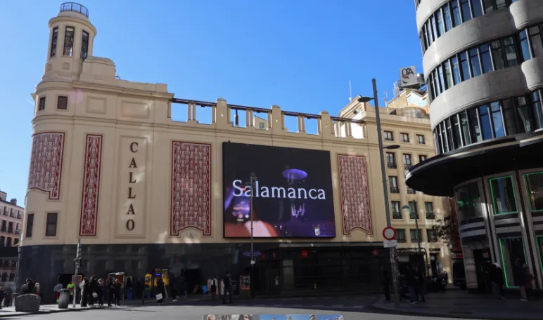 La imagen de Salamanca 'invade' la plaza de Callao en Madrid