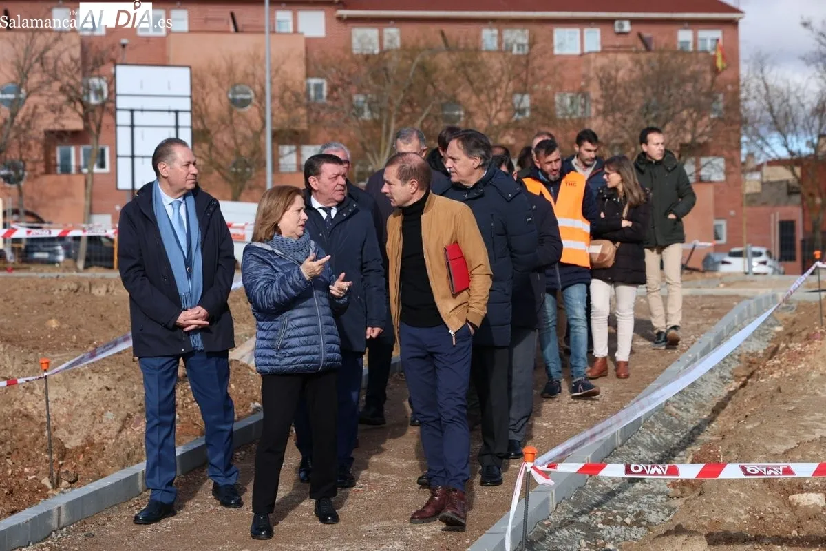 Obras de la nueva plaza de Vistahermosa. Foto de David Sañudo