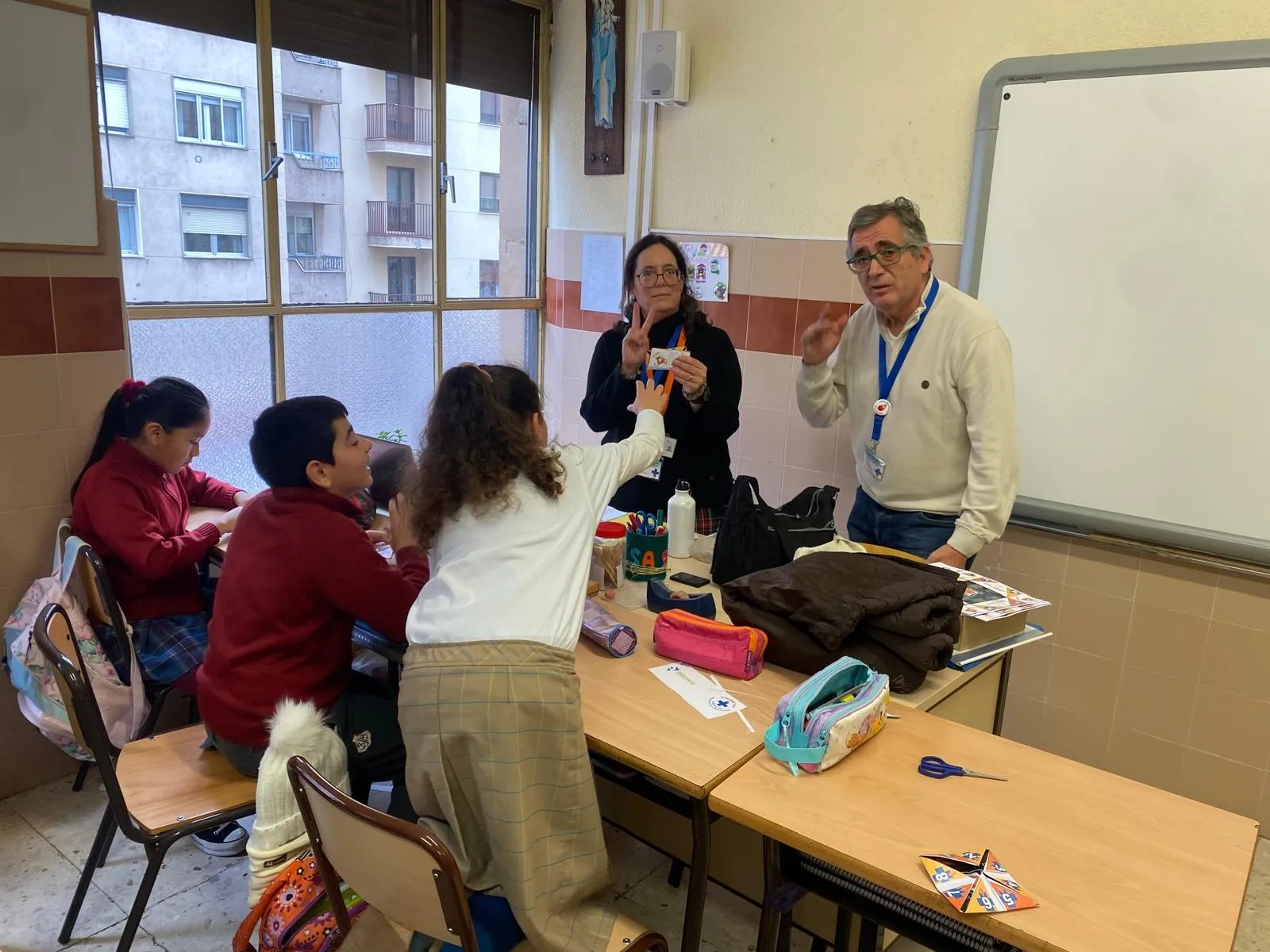 Foto 4 - FOTOS | La Hermandad de Donantes acerca el valor de la solidaridad a escolares salmantinos