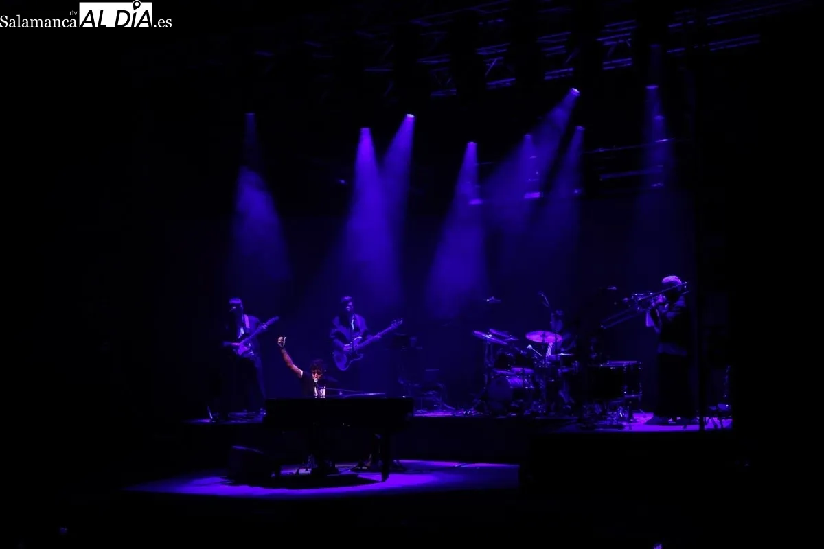 Pablo López en su concierto en el Palacio de Congresos de Salamanca. Foto: David Sañudo