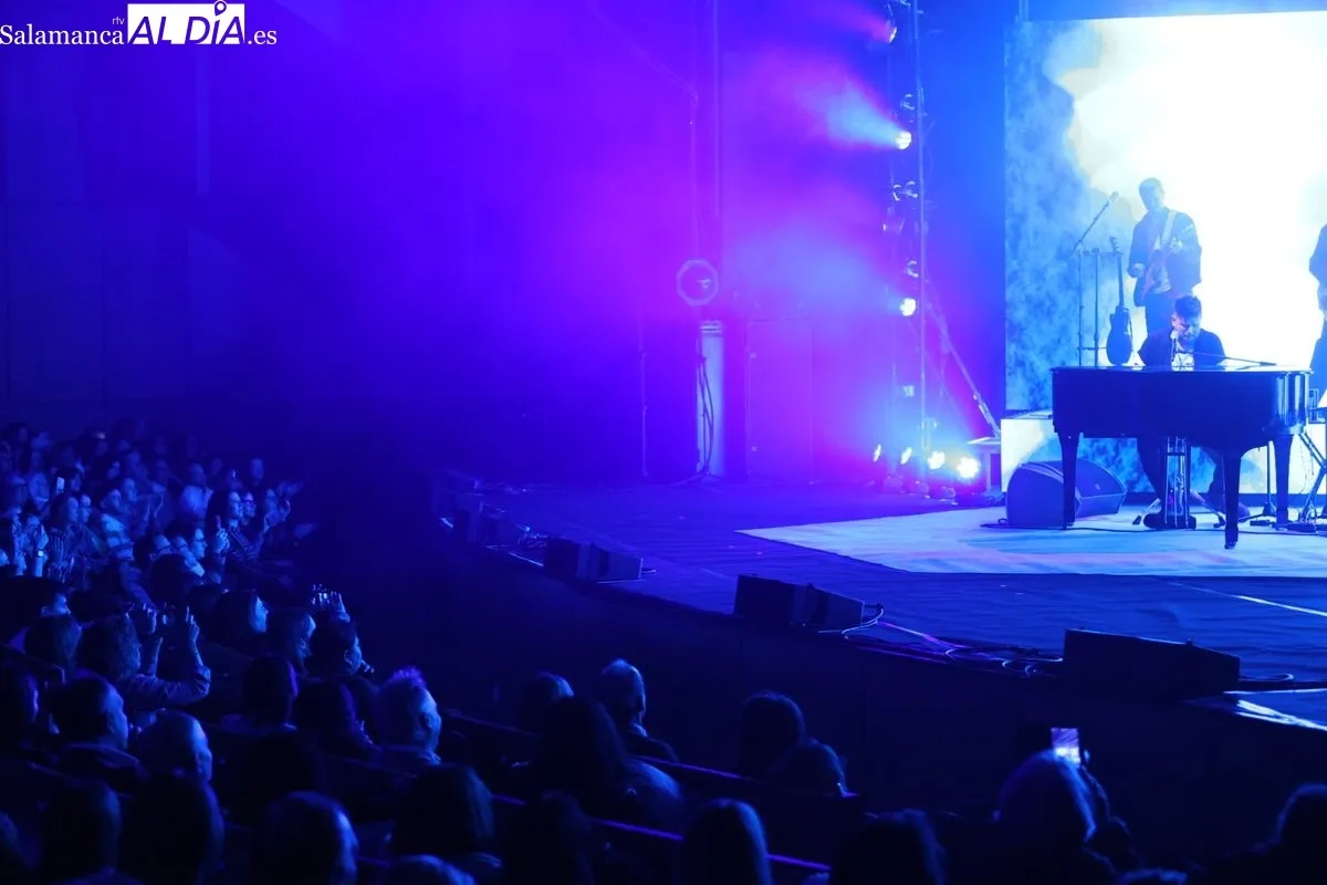 Pablo López en su concierto en el Palacio de Congresos de Salamanca. Foto: David Sañudo