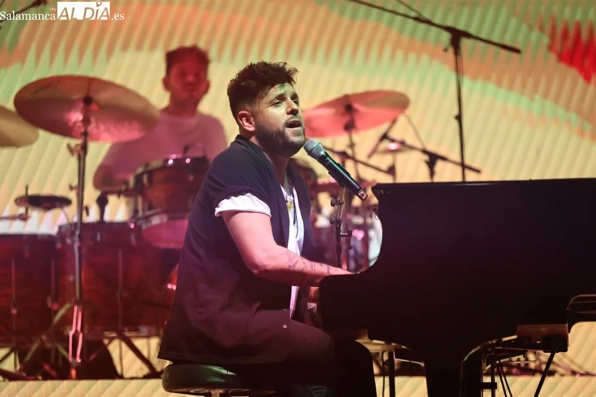 Pablo López en su concierto en el Palacio de Congresos de Salamanca. Foto: David Sañudo