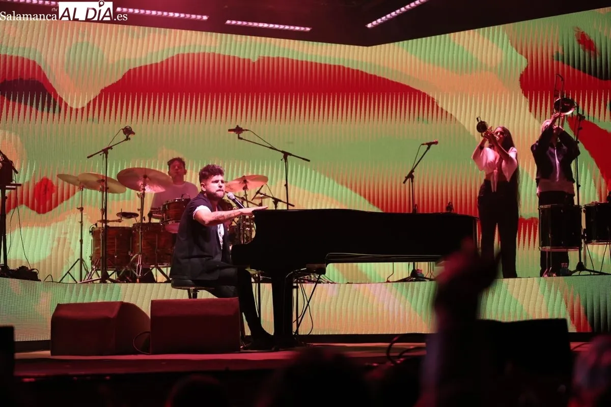 Pablo López en su concierto en el Palacio de Congresos de Salamanca. Foto: David Sañudo
