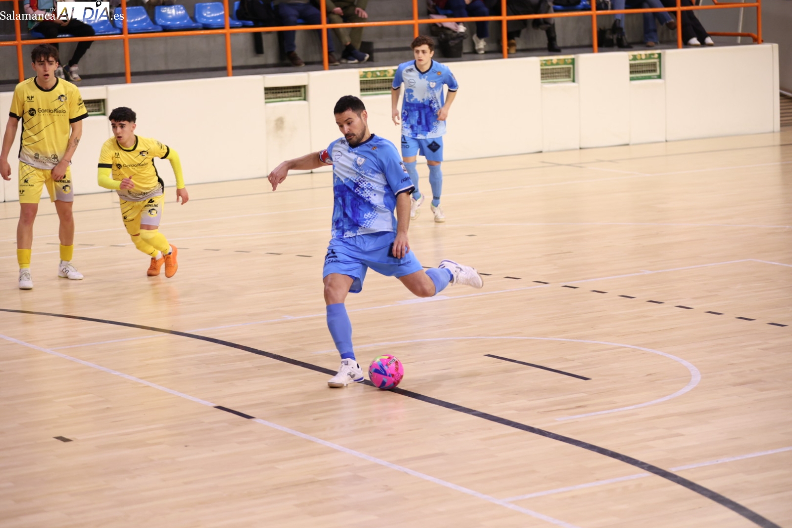 FOTOS | El Salamanca FS pierde la plaza de playoff en un duelo directo con el Lugo Sala (1-3)