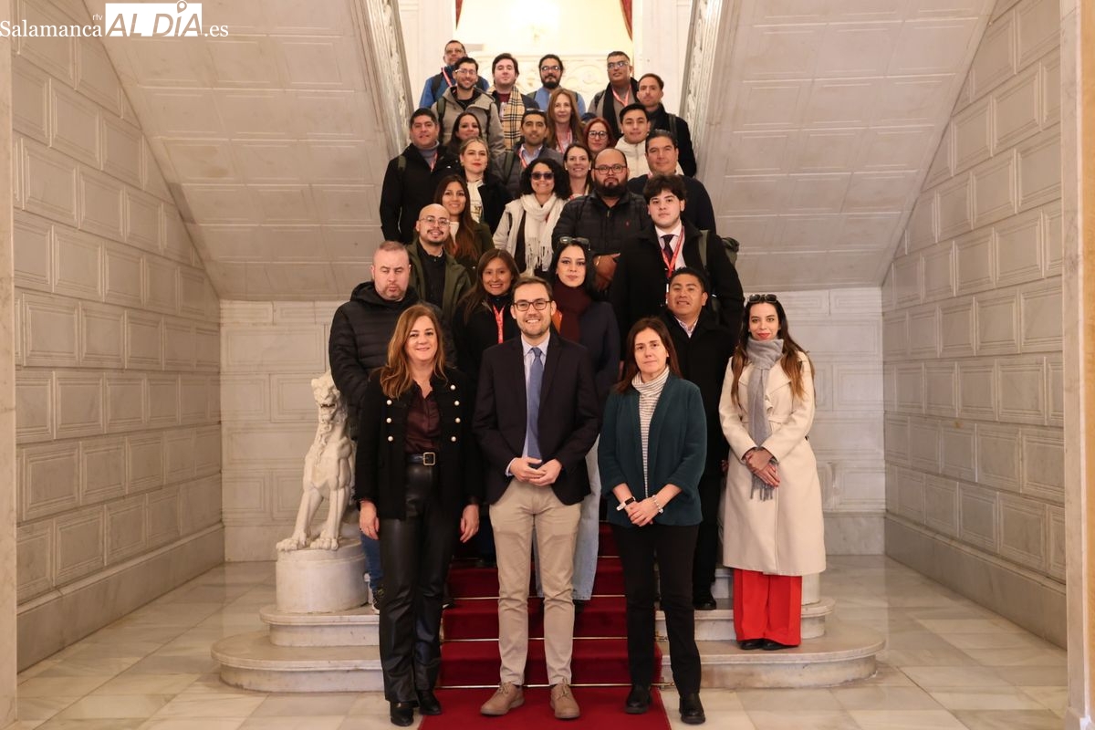FOTOS | Visita al Ayuntamiento de los asistentes a la 56ª edición de los Cursos de Especialización en Derecho