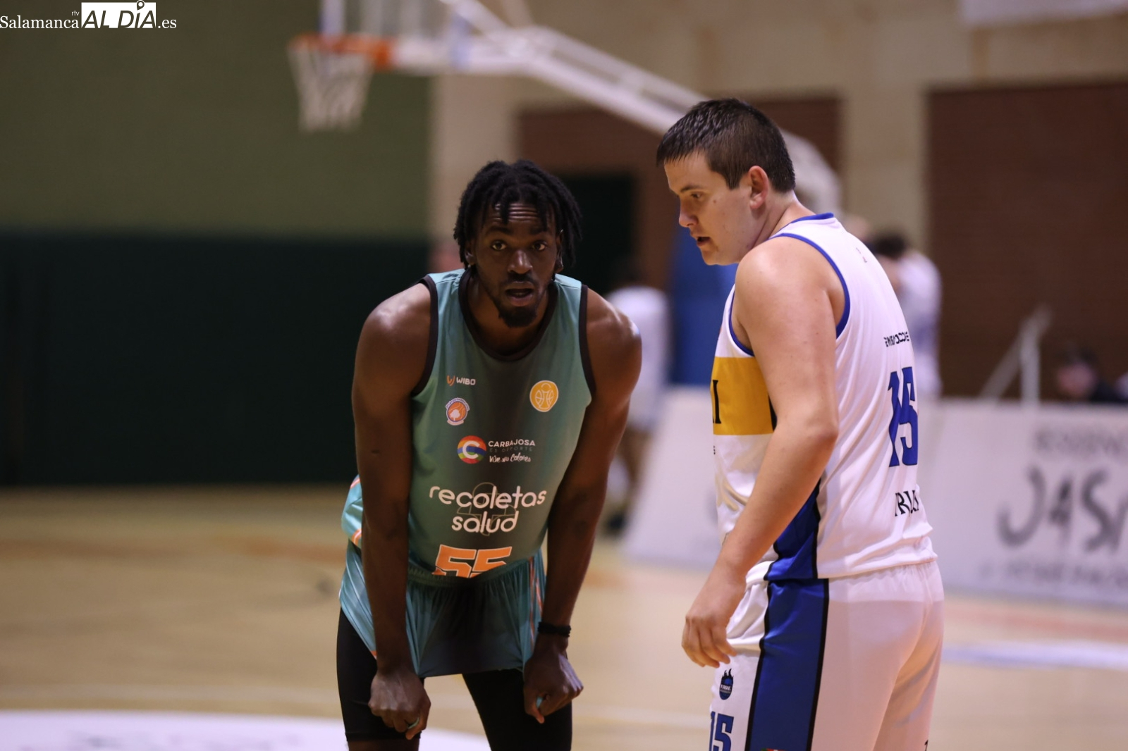 El líder no perdona ante un ambicioso Recoletas Salud Carbajosa (90-70)