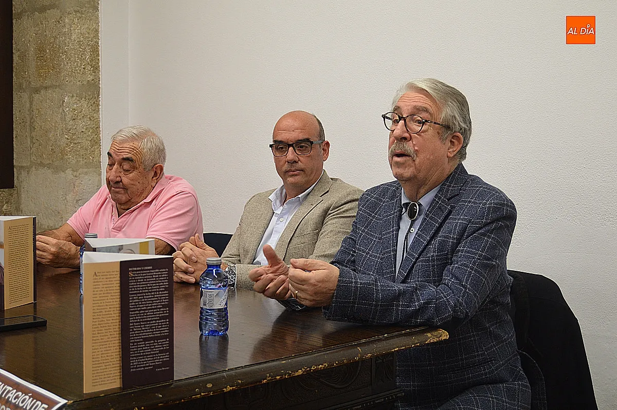 Presentación del libro autobiográfico de Lauren 