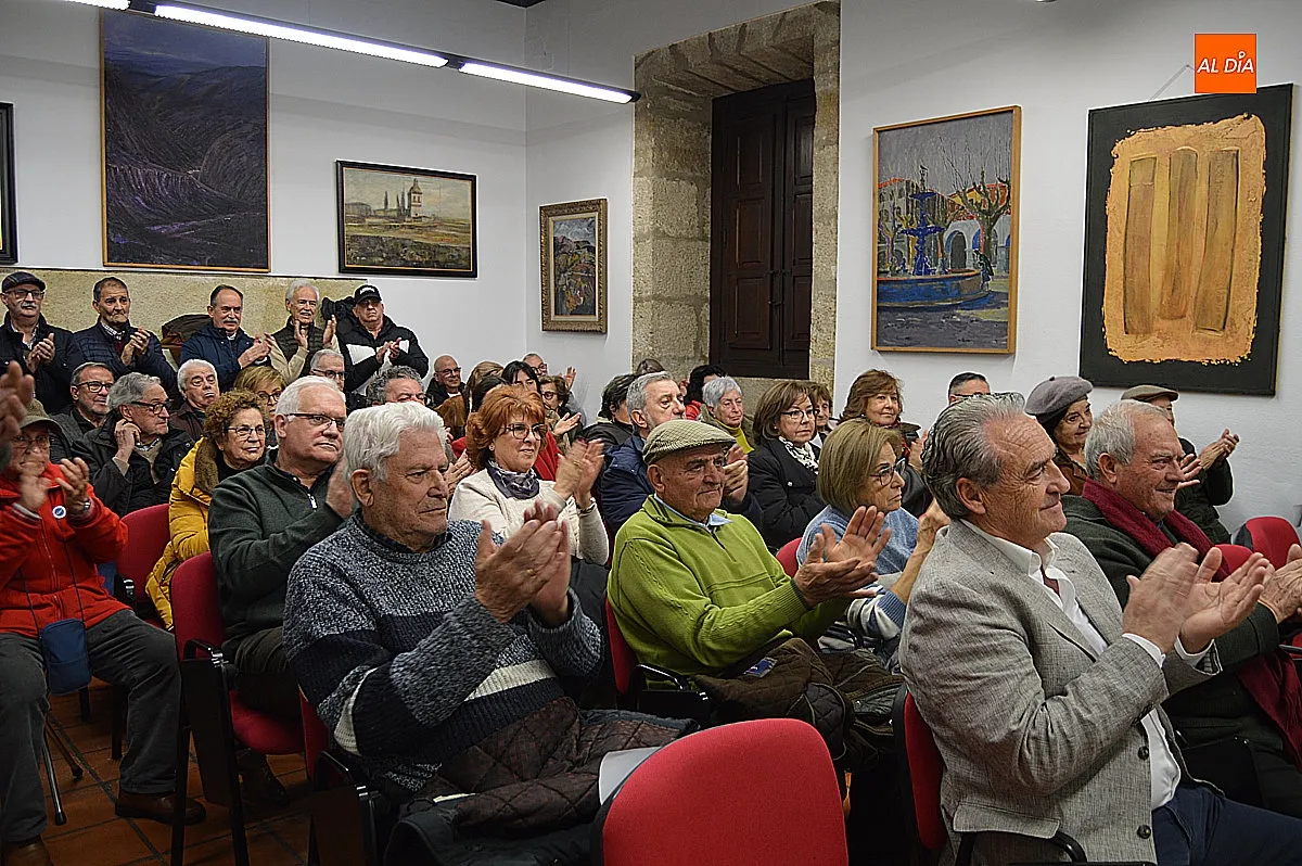 Presentación del libro autobiográfico de Lauren 