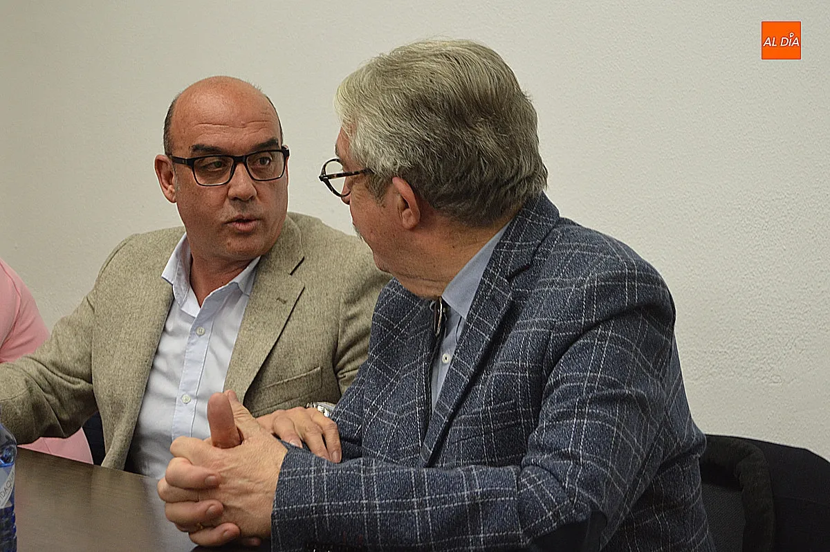 Presentación del libro autobiográfico de Lauren 