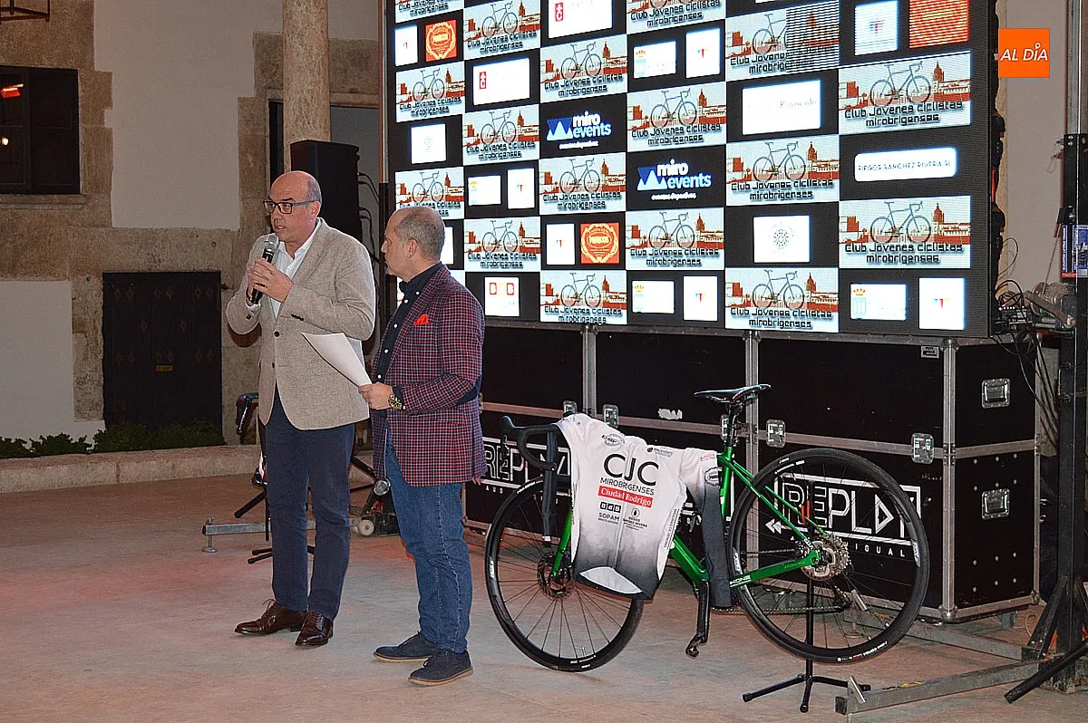 Presentación Club Jóvenes Ciclistas Mirobrigenses 