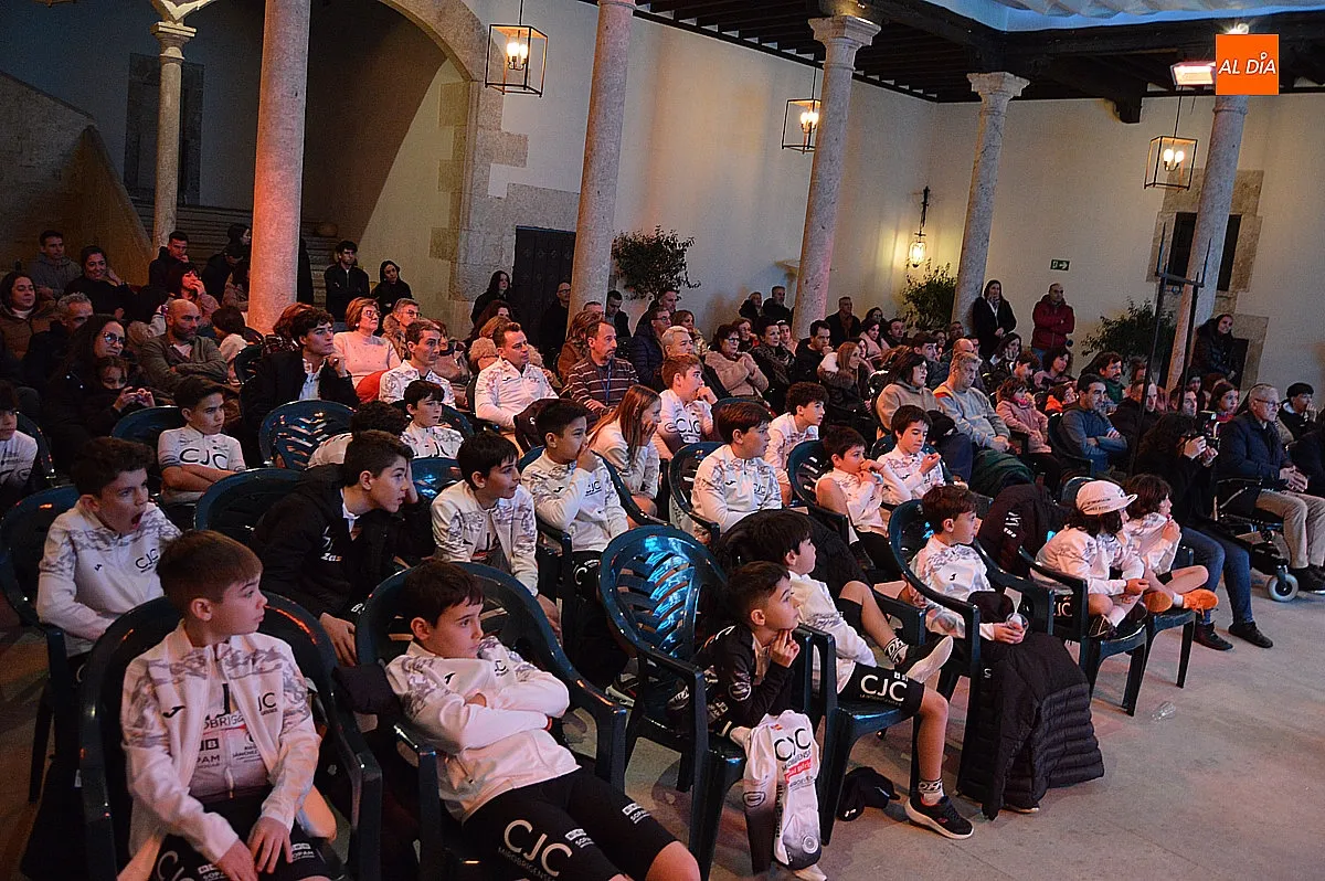 Presentación Club Jóvenes Ciclistas Mirobrigenses 