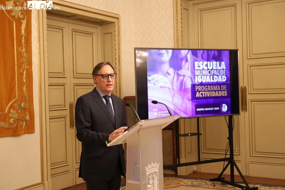 Presentación en el Ayuntamiento de la nueva programación de la Escuela Municipal de Igualdad. Foto de David Sañudo