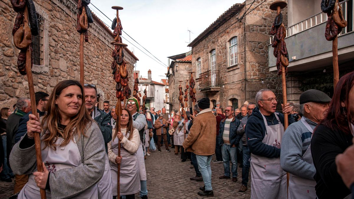 Ya llegan los cantares y los embutidos a la Festa das Varas do Fumeiro