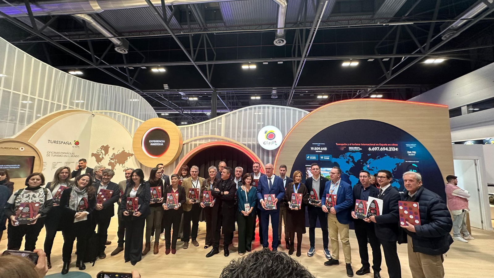 Fuenteguinaldo digitaliza el Castro de Irueña con NFC y QR