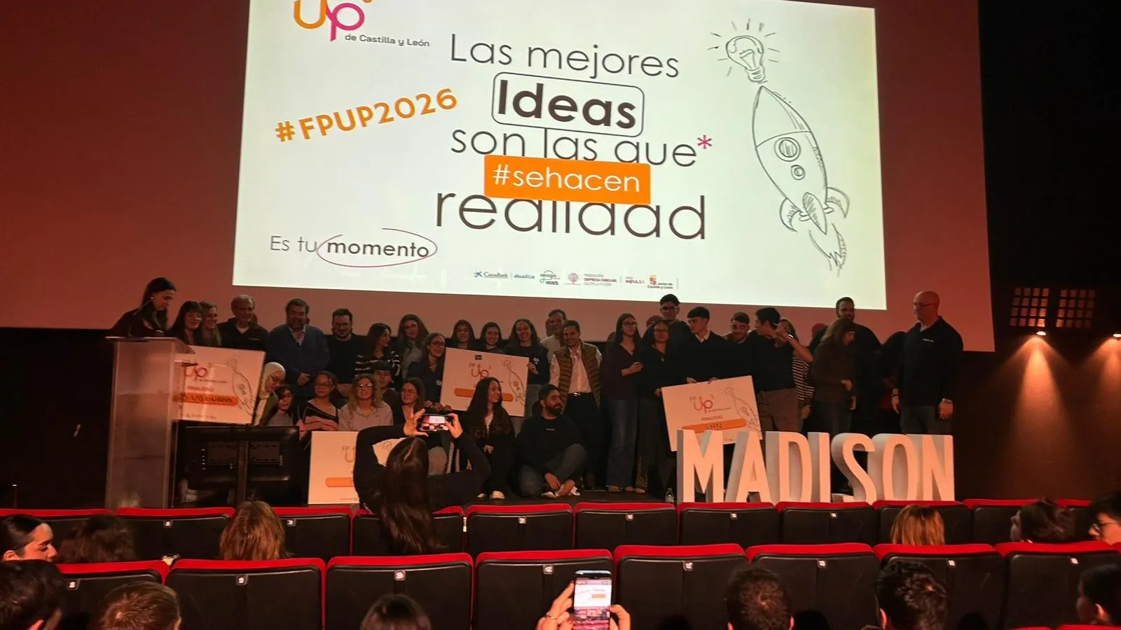 El IES Venancio Blanco gana el III Hackathon FP de Castilla y León con un proyecto de sostenibilidad para el Real Valladolid