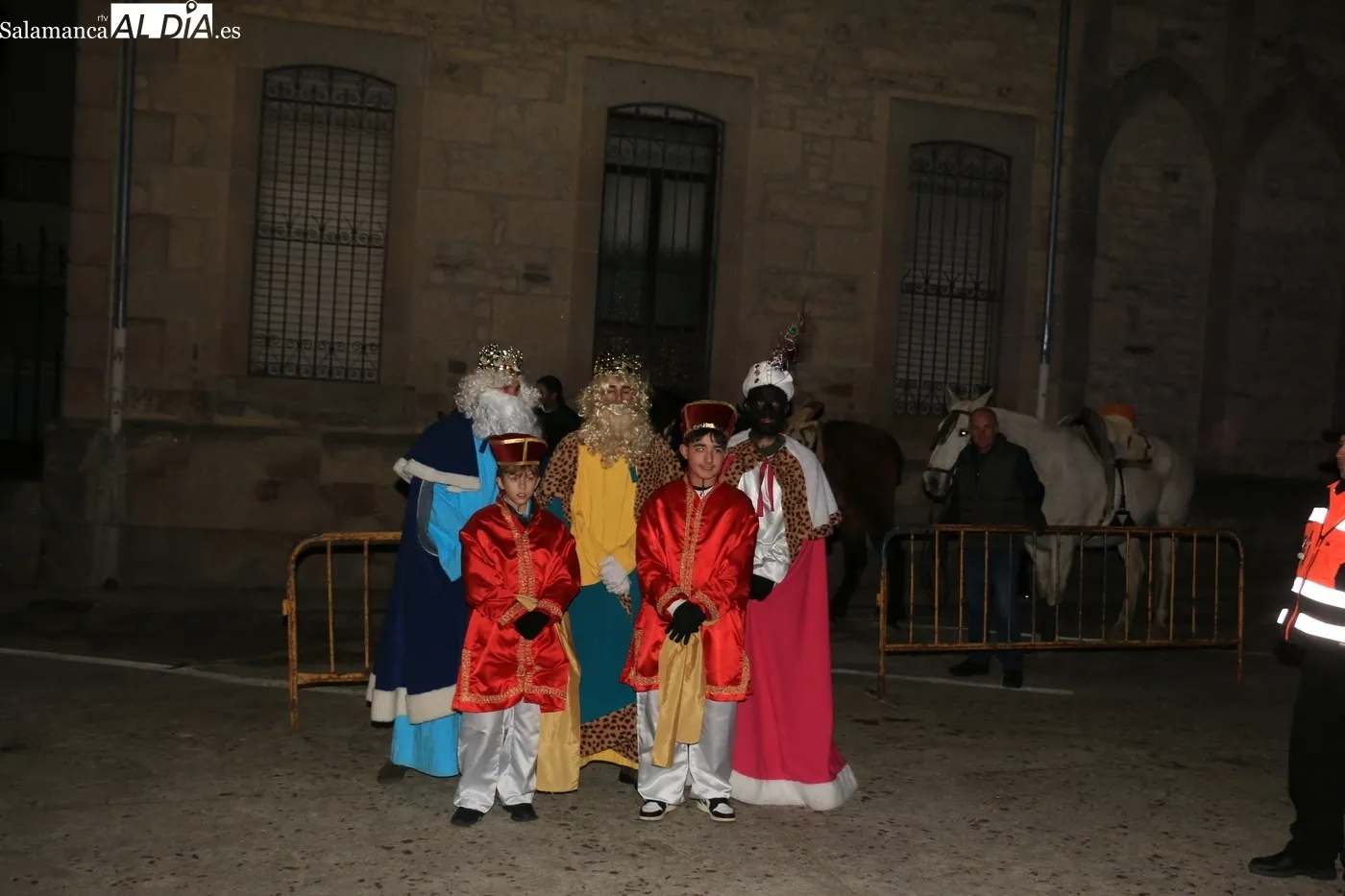 Visita de los Reyes Magos en Vitigudino / CORRAL