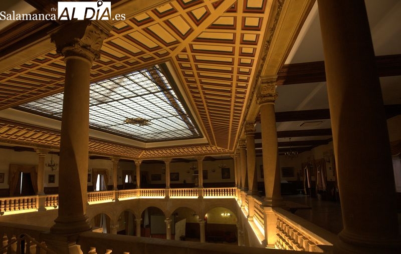 Conferencias V Centenario Vitoria en el Casino Salamanca