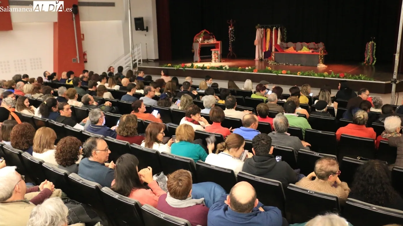Excelente representación de Umbriel Teatro en 'Las criadas' / CORRAL