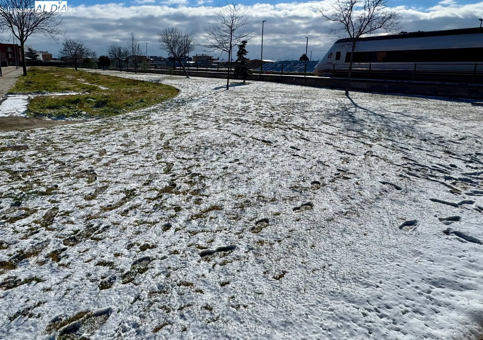 Foto 2 - La nieve se deja ver junto al intenso fr&iacute;o en Pe&ntilde;aranda