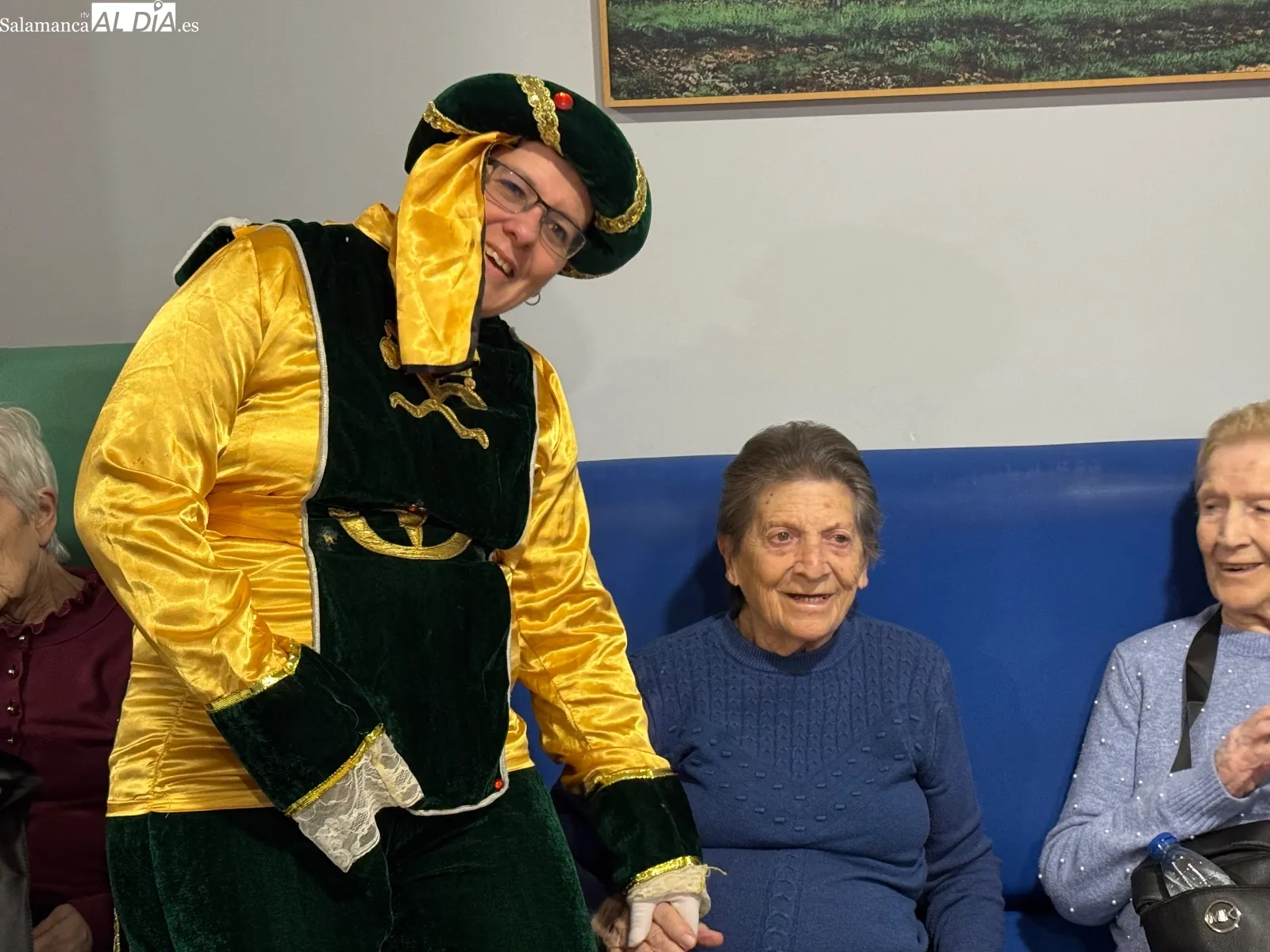 Foto 5 - Emotiva visita de los Reyes Magos a la residencia San Pedro