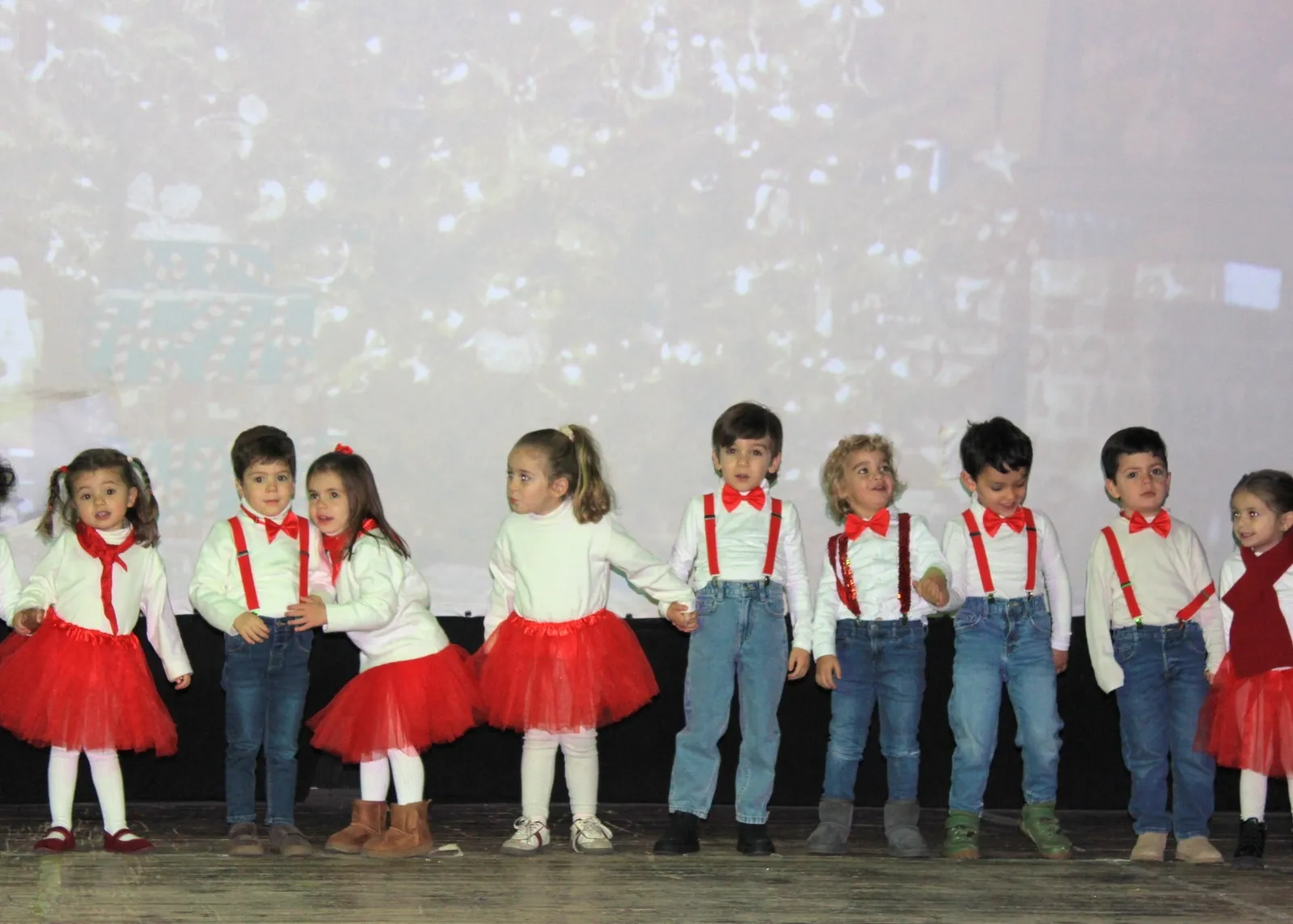 El Colegio Calasanz celebra la Navidad con su tradicional festival de Infantil y Primaria