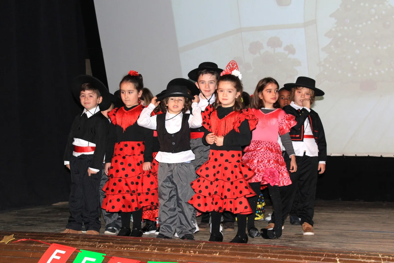 El Colegio Calasanz celebra la Navidad con su tradicional festival de Infantil y Primaria