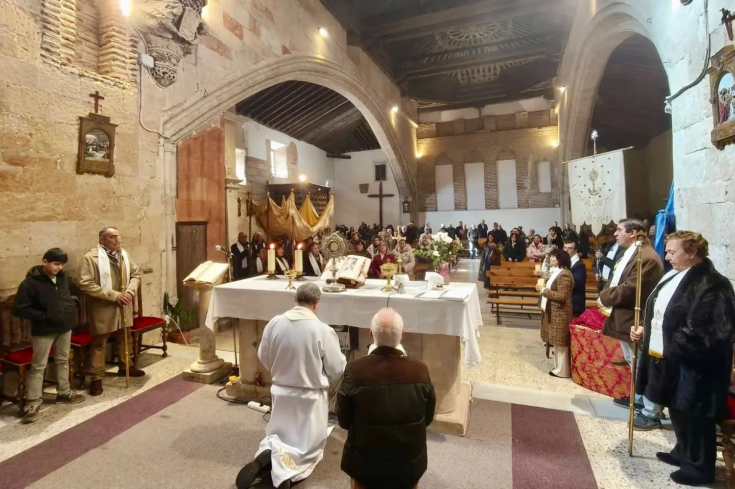 Foto 3 - El Papa Le&oacute;n XIV ofrece un reconocimiento hist&oacute;rico a la Cofrad&iacute;a Sacramental de Villoria en su 300 aniversario