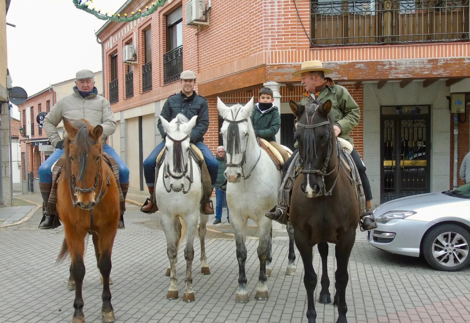 Bendición de San Antón en Macotera. Fotos: José Guerras