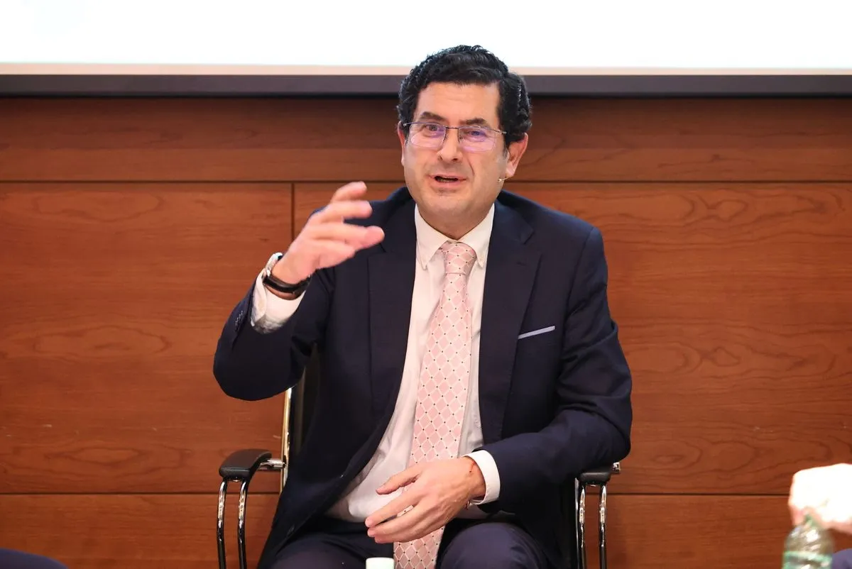 Foto 8 - FOTOS | Eduardo Est&eacute;vez desvela en su nuevo libro las claves del 'quinto poder' empresarial