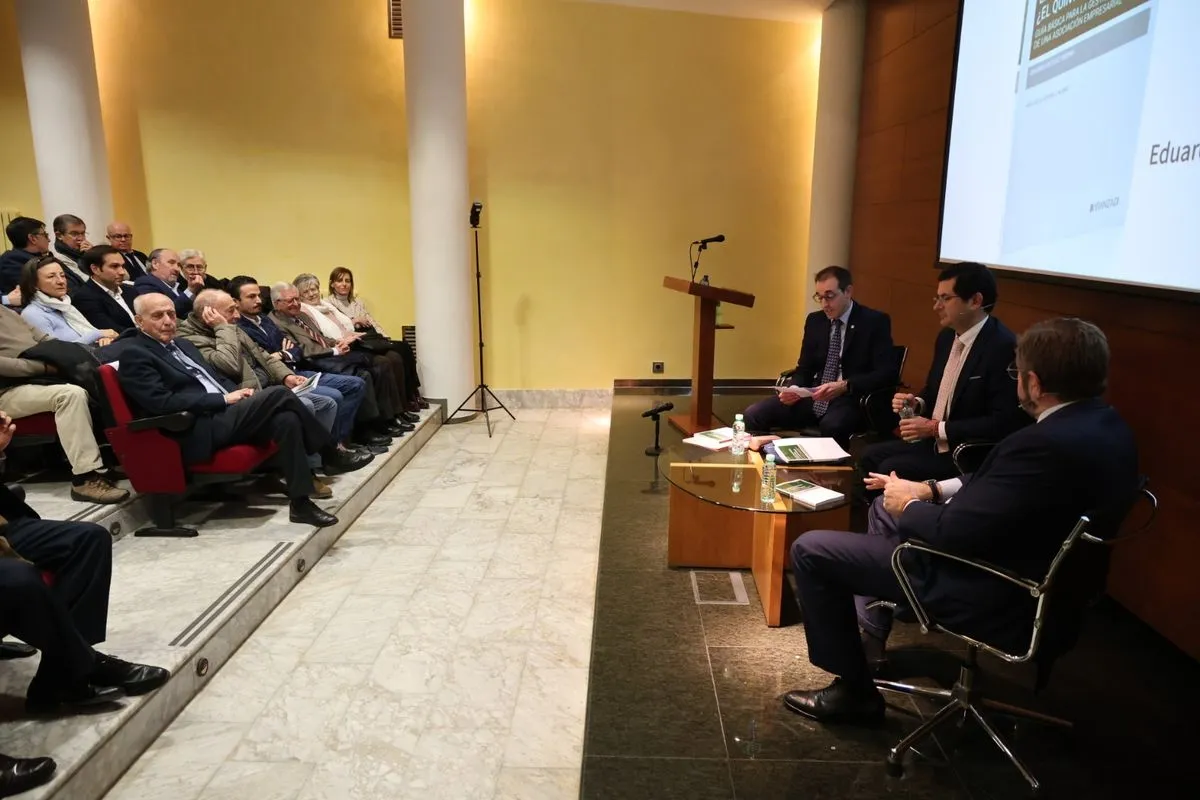 Foto 11 - FOTOS | Eduardo Est&eacute;vez desvela en su nuevo libro las claves del 'quinto poder' empresarial