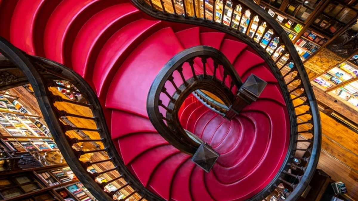 La librería más bonita del mundo liga para siempre su nombre a Oporto en su 120 aniversario