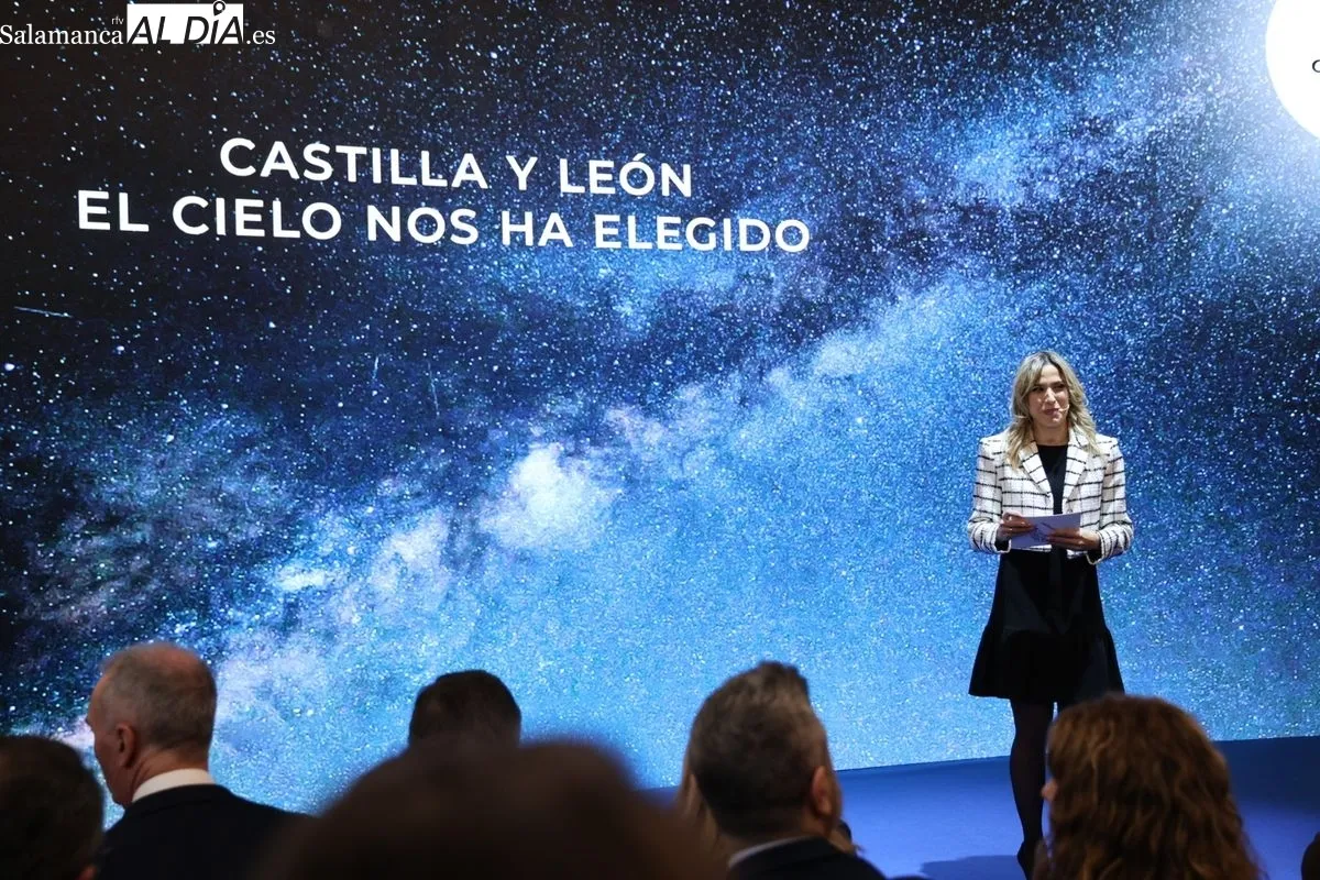 El presidente de la Junta de Castilla y León, Alfonso Fernández Mañueco, en la presentación de la propuesta de la Comunidad en Fitur. Foto de David Sañudo