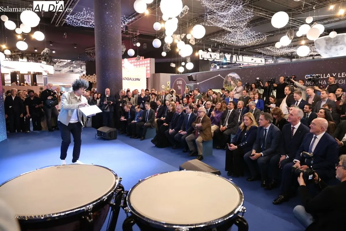 El presidente de la Junta de Castilla y León, Alfonso Fernández Mañueco, en la presentación de la propuesta de la Comunidad en Fitur. Foto de David Sañudo