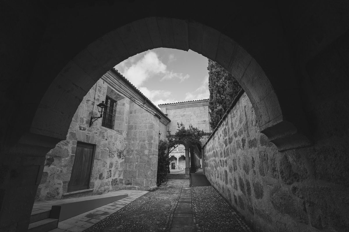 Entrada al Patio de Escuelas Menores de la Universidad de Salamanca