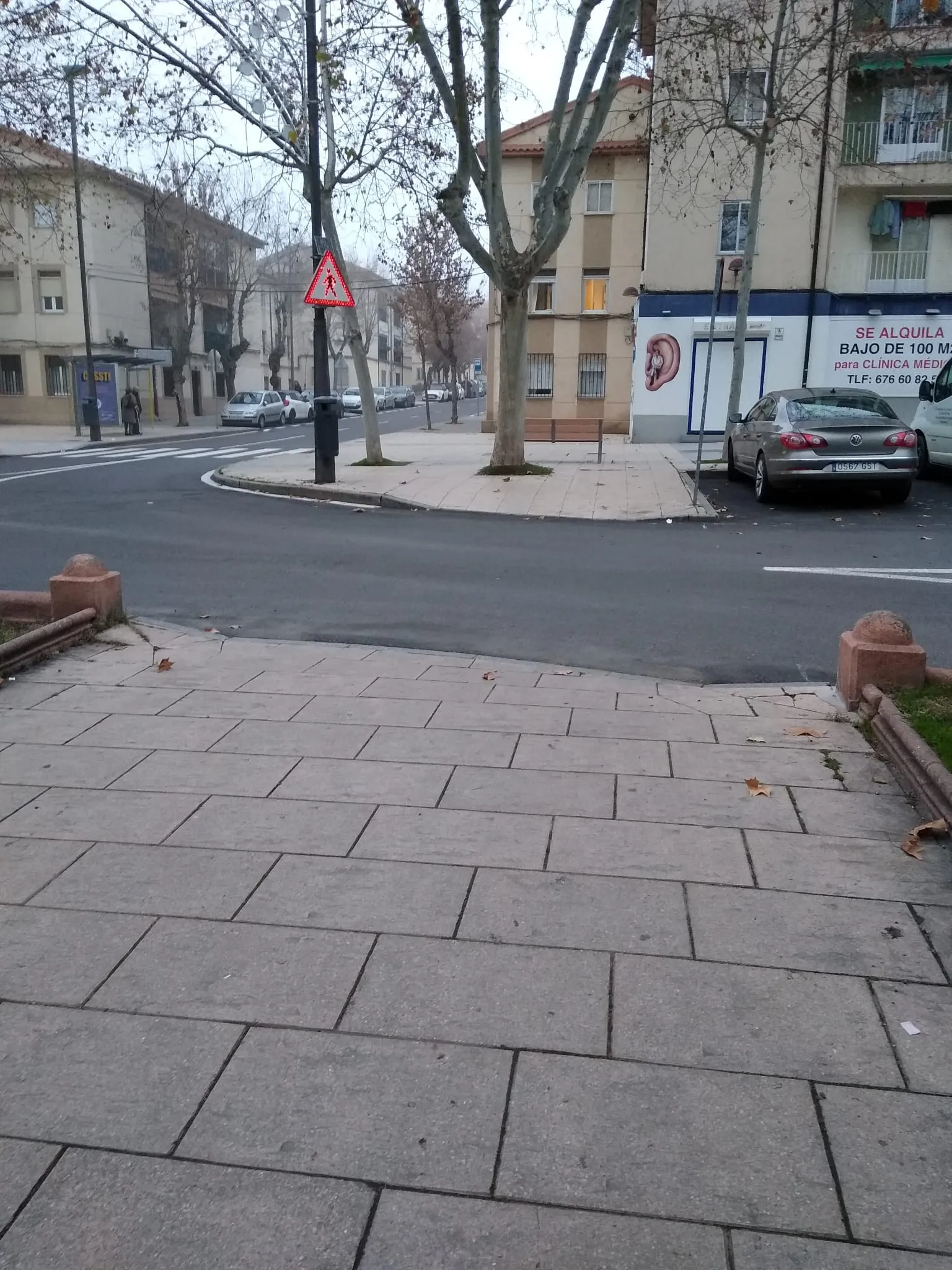 Foto 5 - FOTOS | Quejas por los nueve pasos de cebra del Barrio Vidal, que siguen sin pintar dos meses despu&eacute;s del asfaltado