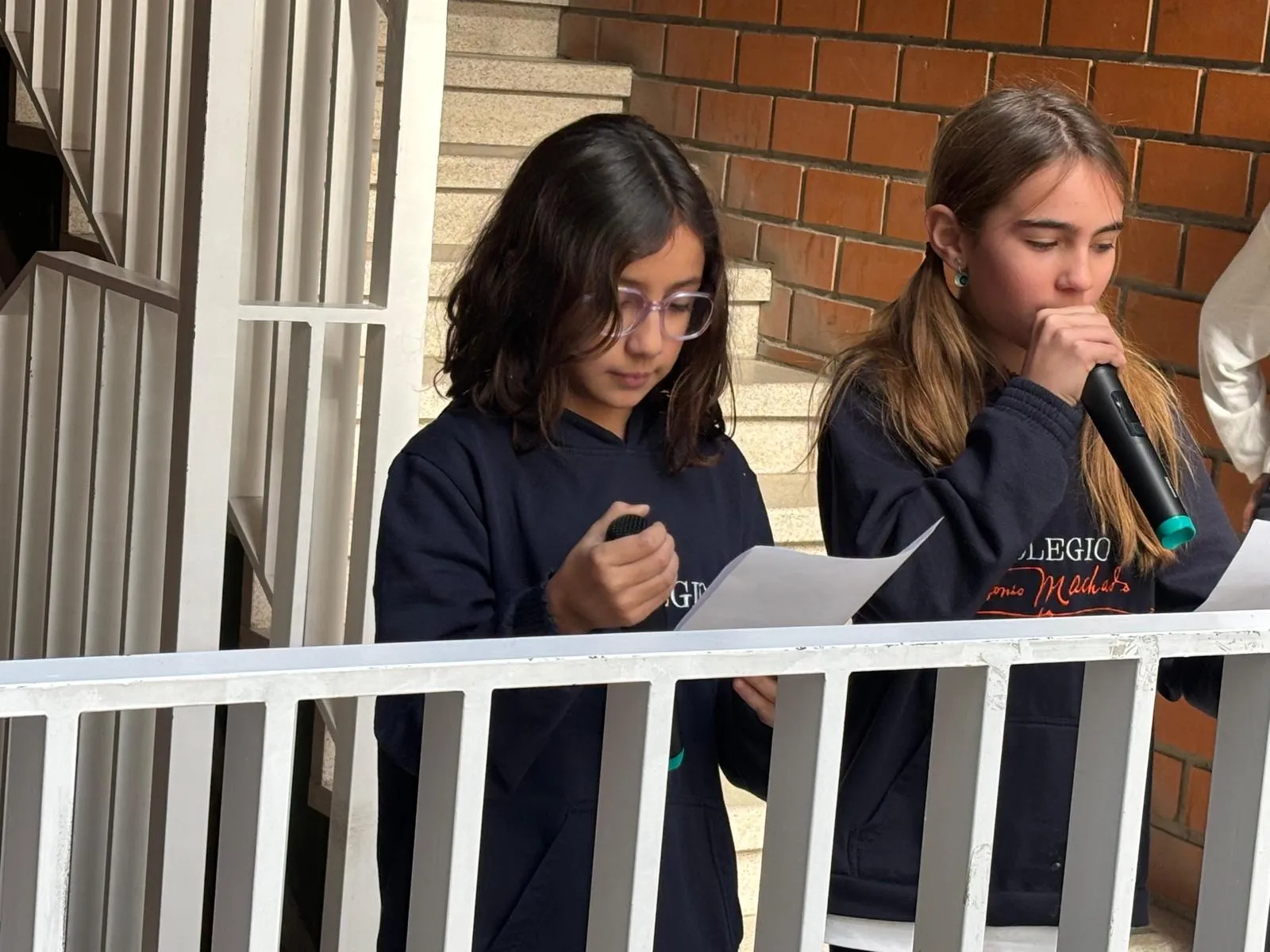 Foto 2 - El Colegio Antonio Machado conmemora el D&iacute;a de la Paz (Fotos)