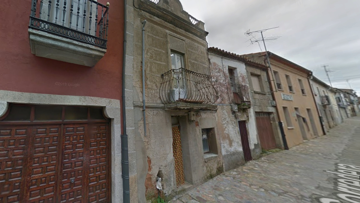 Venta de una casa en ruinas en San Felices por 8.126€