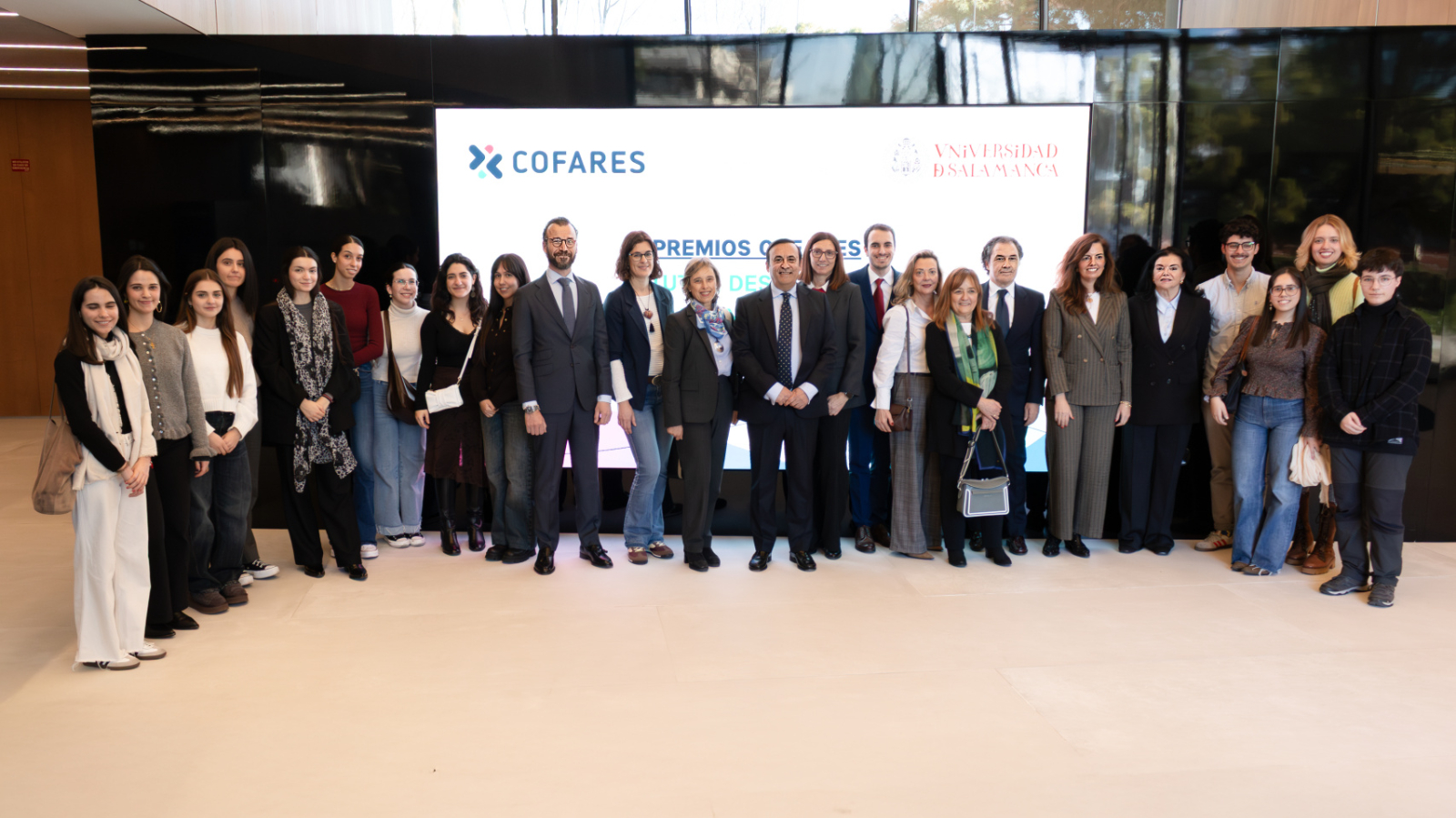 Cofares y la USAL reconocen la excelencia de dos tutores y dos alumnos de Farmacia