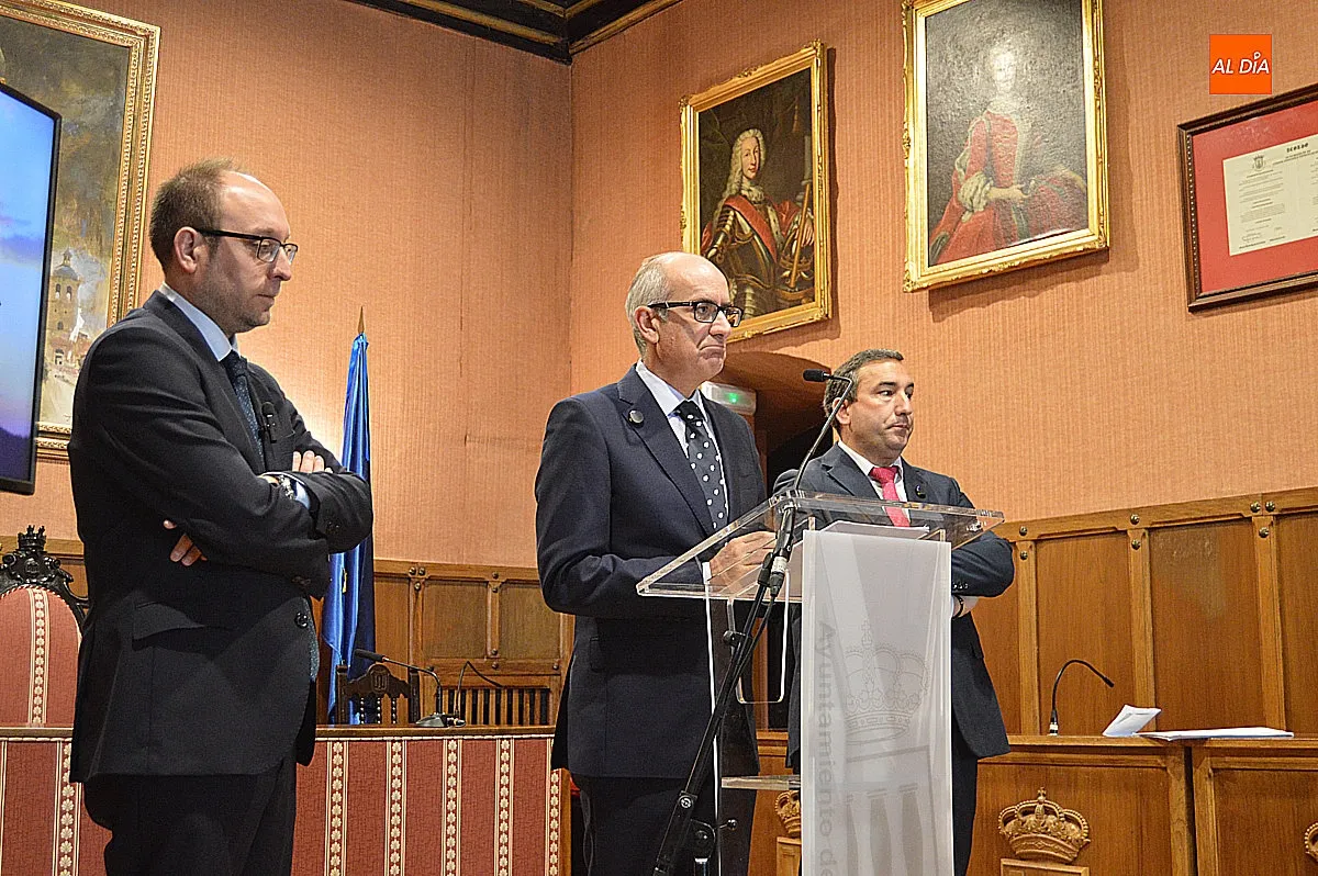 Foto 8 - M&aacute;s de 4,6 millones en 2026 para reescribir el futuro de la frontera: la Diputaci&oacute;n y la Junta trazan en Ciudad Rodrigo la hoja de ruta del Plan de la Raya