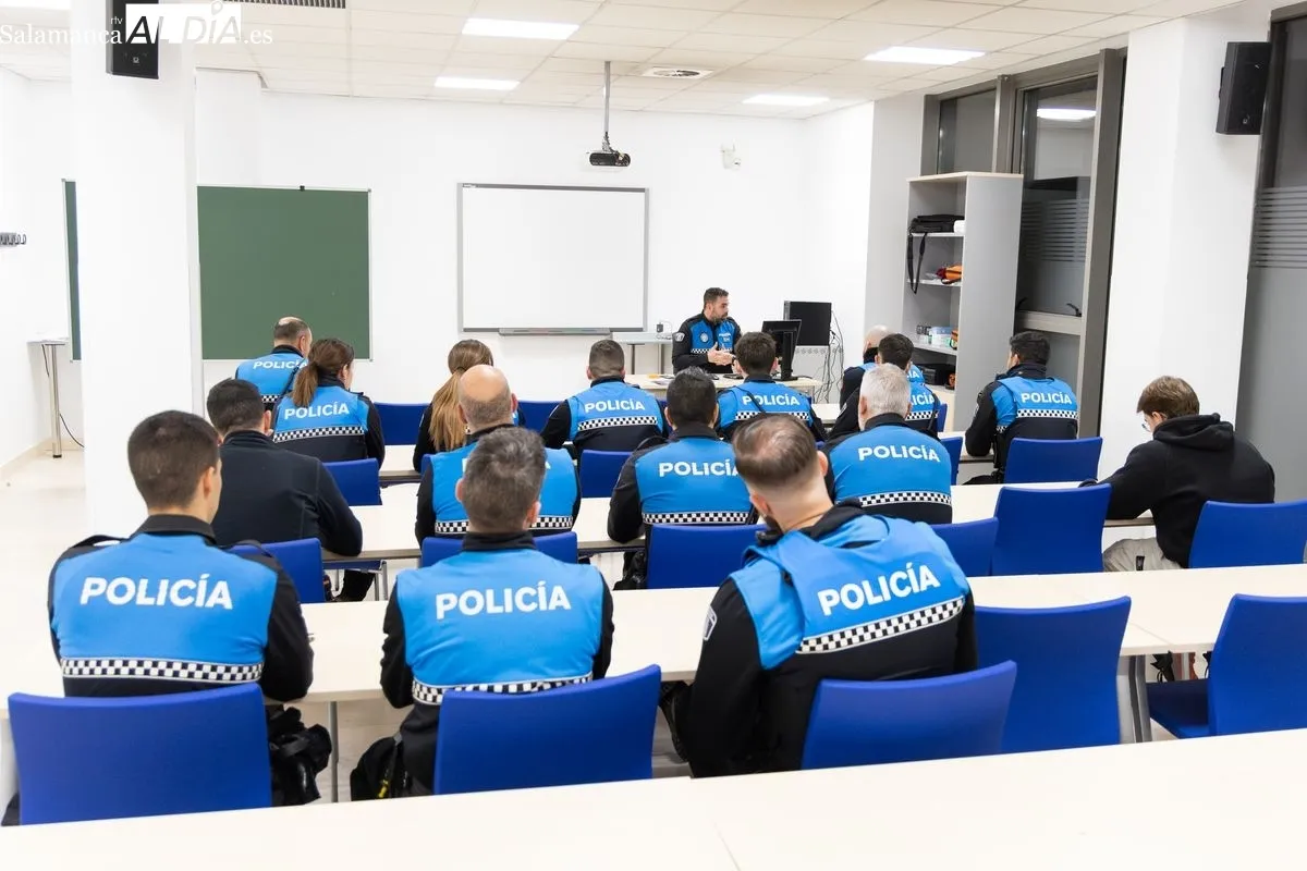 Una noche de patrulla con la Policía Local de Salamanca | Fotos: David Sañudo