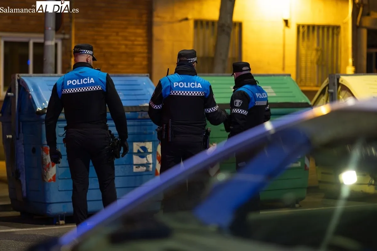 Una noche de patrulla con la Policía Local de Salamanca | Fotos: David Sañudo