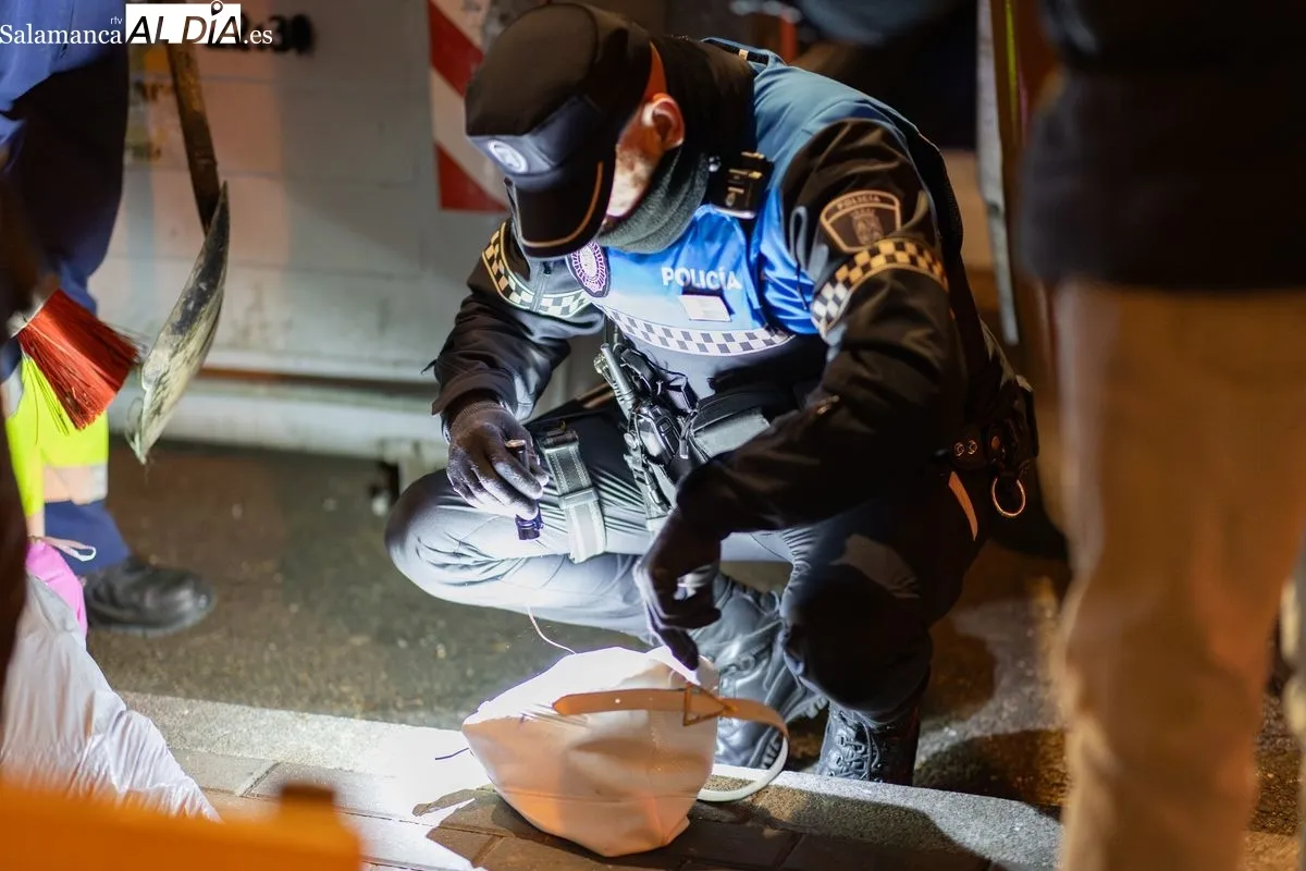 Una noche de patrulla con la Policía Local de Salamanca | Fotos: David Sañudo