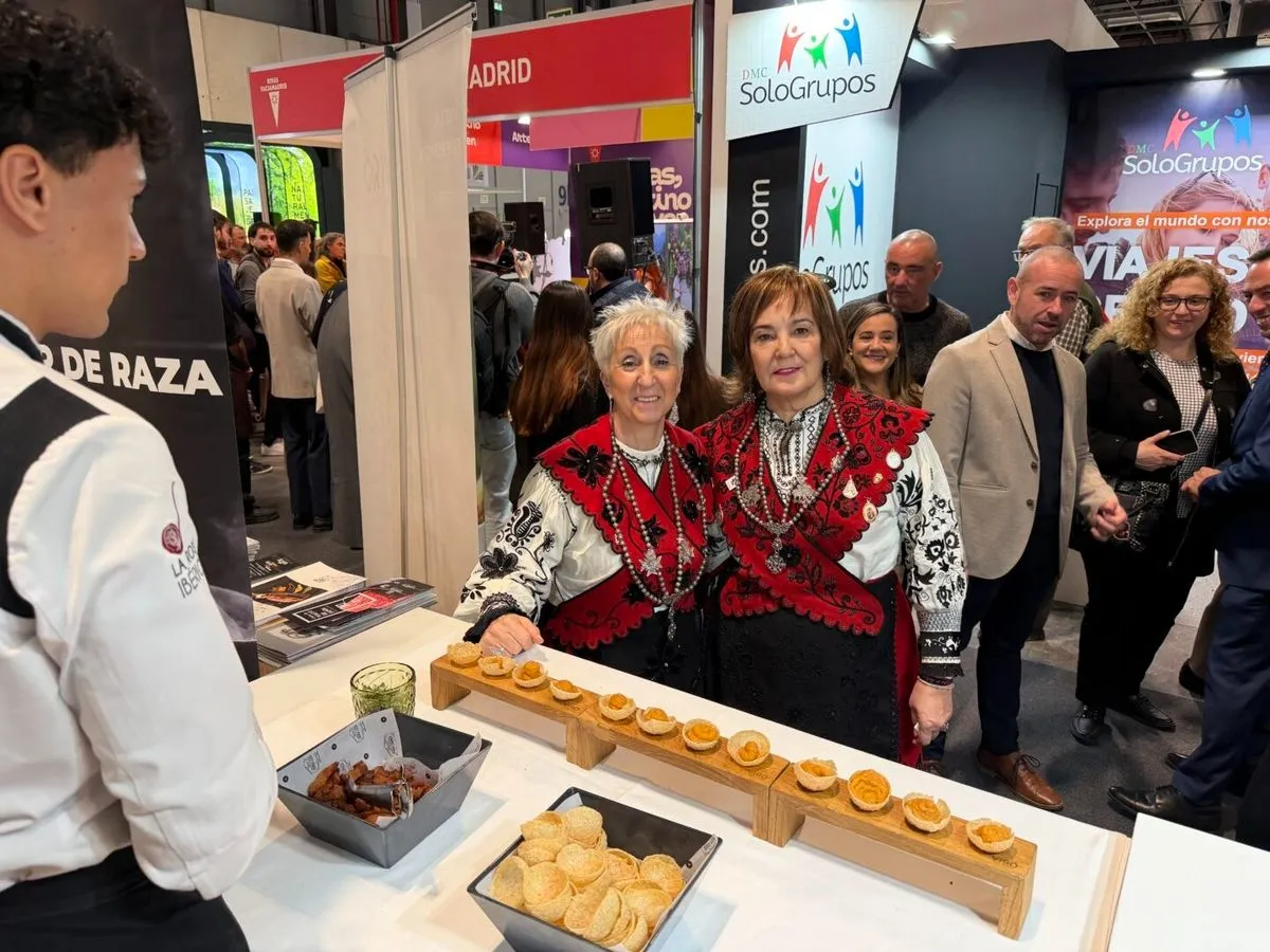 Foto 4 - Guijuelo protagoniza una intensa jornada en Fitur con la visita de l&iacute;deres pol&iacute;ticos y la presentaci&oacute;n de la 40&ordf; Matanza T&iacute;pica (FOTOS)